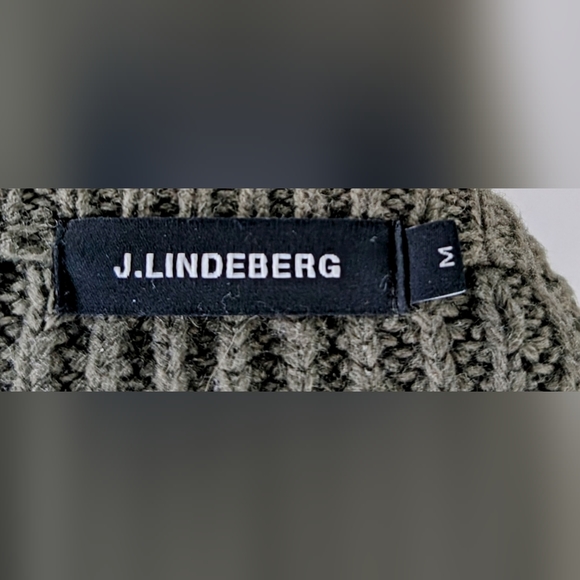 J. Lindeberg Chunky Knit Sweater w/ Shoulder and Arm Patches - Picture 3 of 4